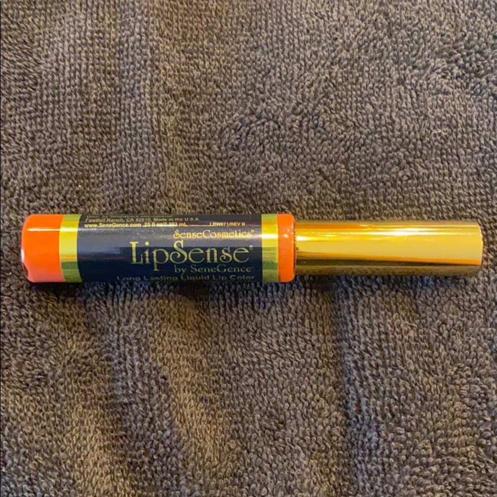 SeneGence LipSense in Razzberry